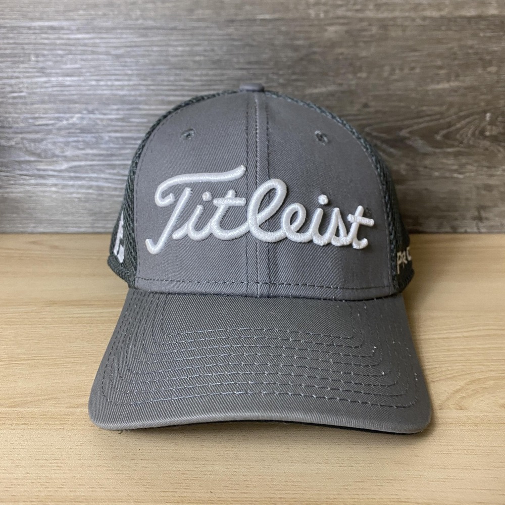 Titleist Hat Cap Fitted Mens Medium Large Gray Golf Pro V1 Trucker Mesh New Era